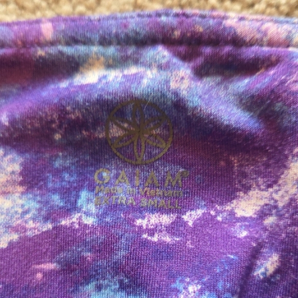 GAIAM Kids Leggings in Purple and Blue Splash - Picture 2 of 3